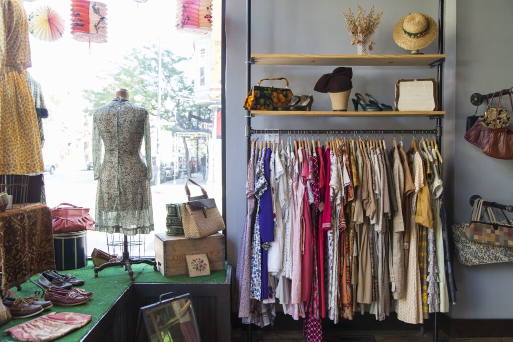 How to Start a Vintage Clothing Business Online?