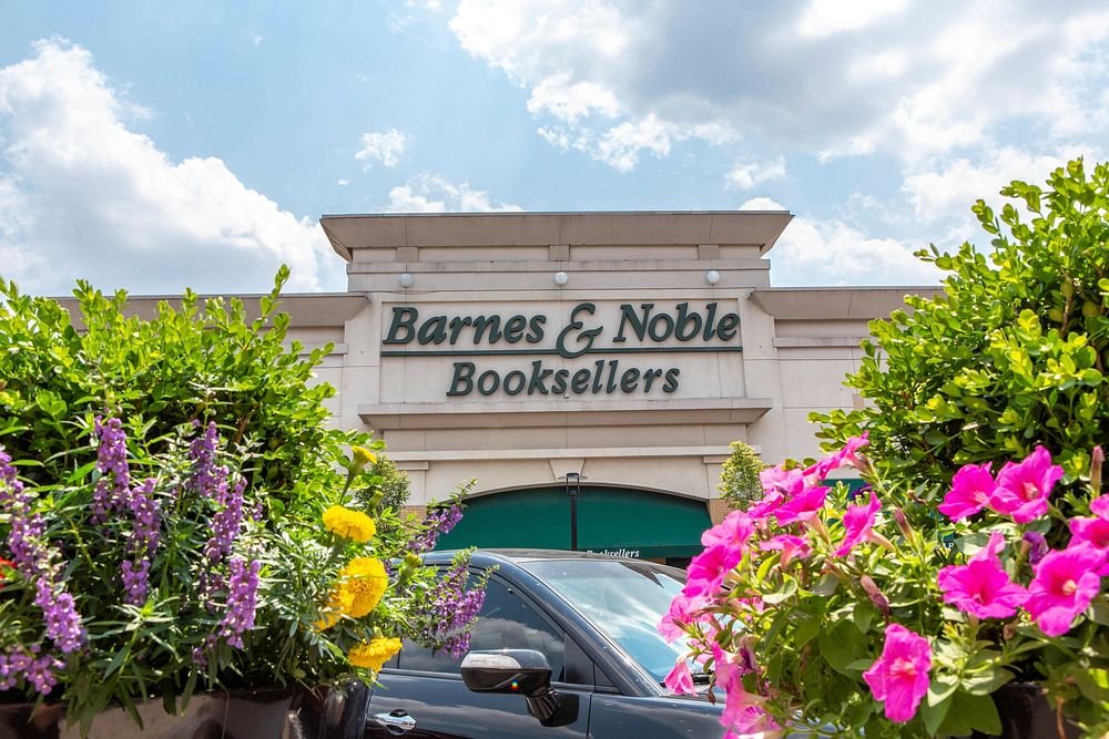 Is Barnes And Noble Going Out Of Business?